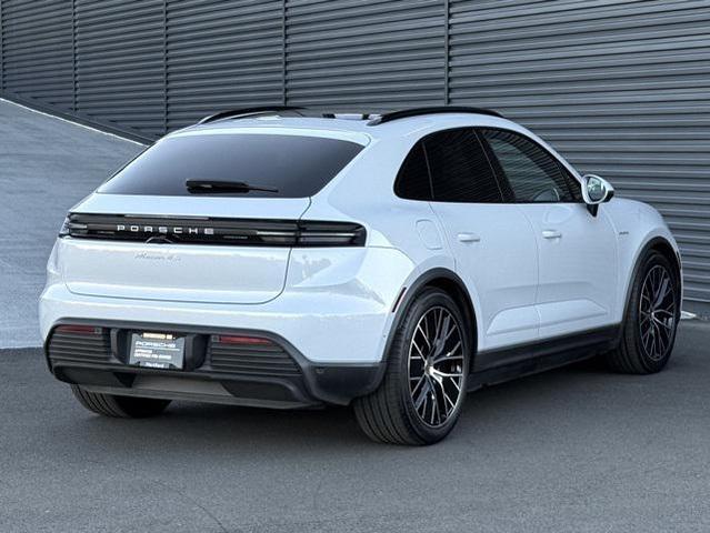 Photo of 2025 Ice Grey Metallic Porsche Macan