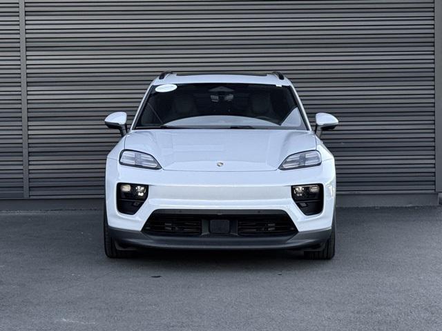 Photo of 2025 Ice Grey Metallic Porsche Macan