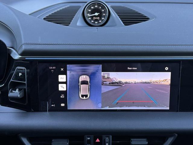 Photo of 2025 Ice Grey Metallic Porsche Macan