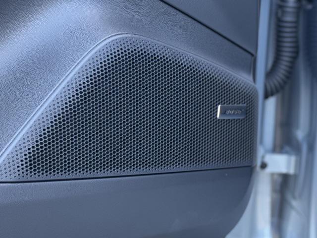 Photo of 2025 Dolomite Silver Metallic Porsche Macan