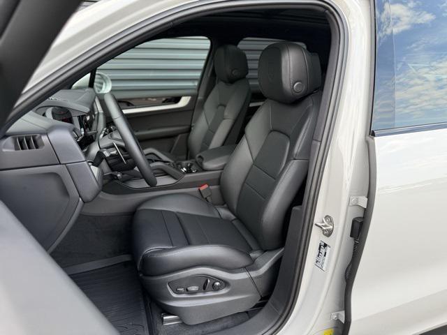Photo of 2025 Chalk Porsche Cayenne