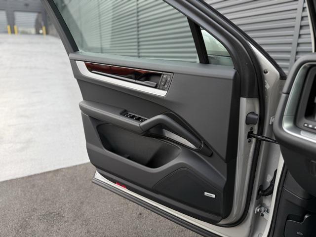 Photo of 2025 Chalk Porsche Cayenne