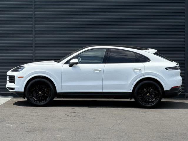 Photo of 2025 White Porsche Cayenne
