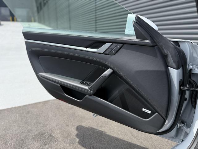 Photo of 2025 Ice Grey Metallic Porsche 911