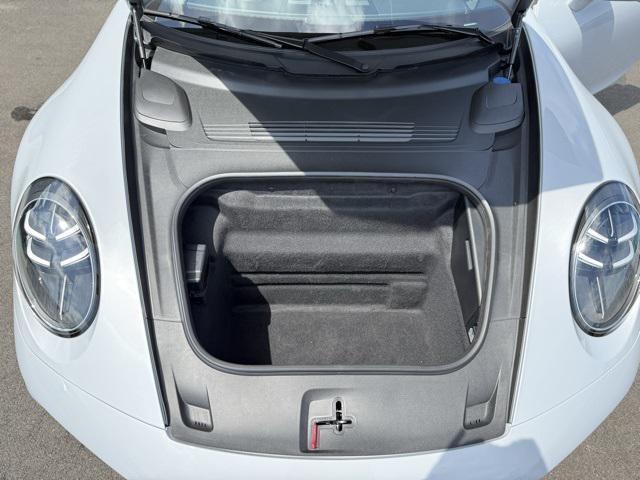 Photo of 2025 Ice Grey Metallic Porsche 911