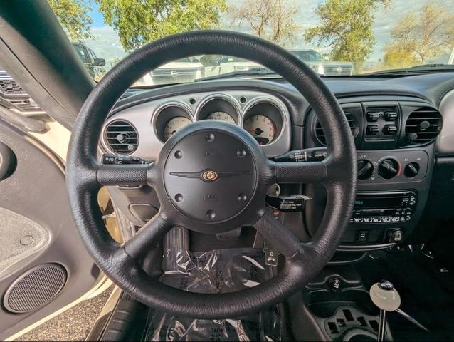 Photo of 2005 Cool Vanilla Clearcoat Chrysler PT Cruiser