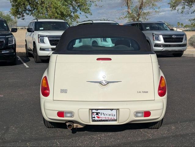Photo of 2005 Cool Vanilla Clearcoat Chrysler PT Cruiser