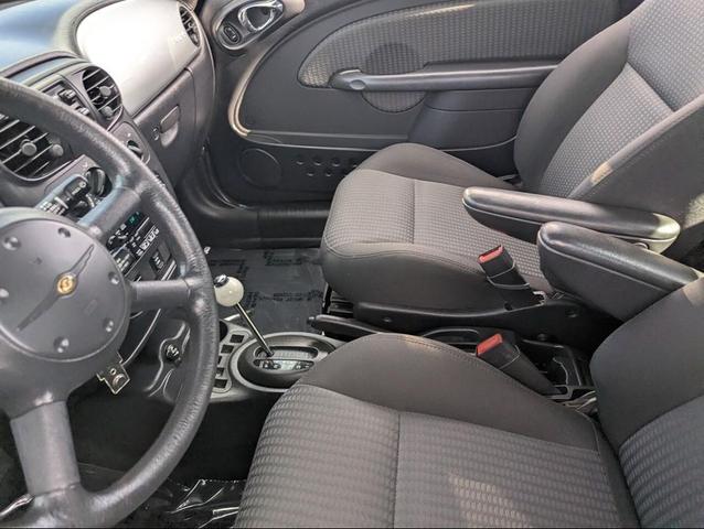 Photo of 2005 Cool Vanilla Clearcoat Chrysler PT Cruiser