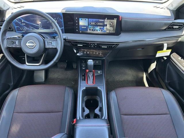 Photo of 2025 Super Black Nissan Kicks