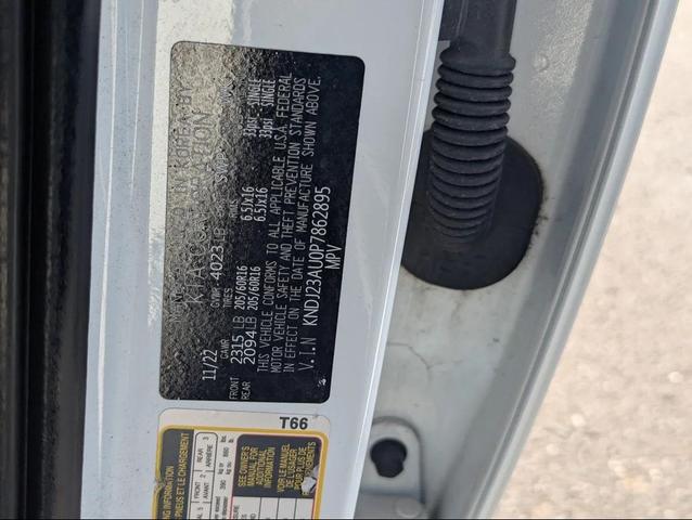 Photo of 2023 Snow White Pearl Kia Soul