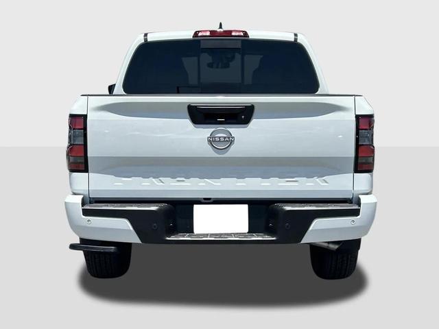 Photo of 2025 Glacier White Nissan Frontier