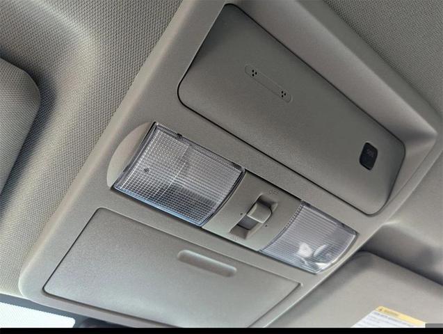 Photo of 2025 Glacier White Nissan Frontier