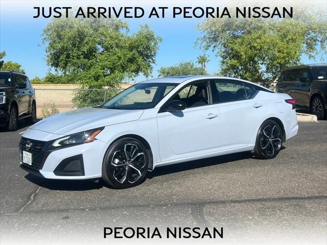 Photo of 2024 Pearl White Tricoat Nissan Altima