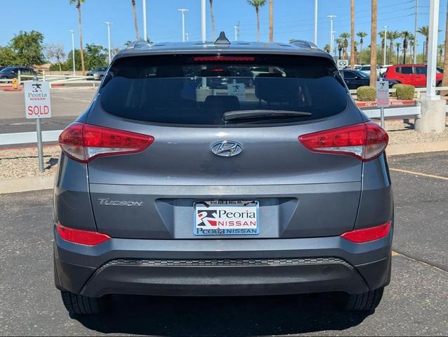 Photo of 2017 Coliseum Gray Hyundai TUCSON