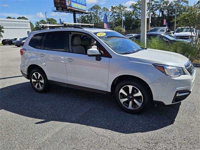 Photo of 2018 Crystal White Pearl Subaru Forester
