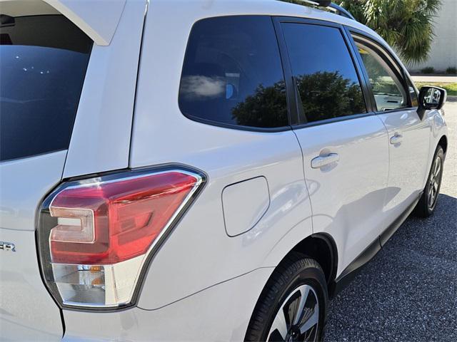 Photo of 2018 Crystal White Pearl Subaru Forester