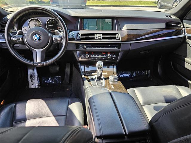 Photo of 2016 Glacier Silver Metallic BMW 528