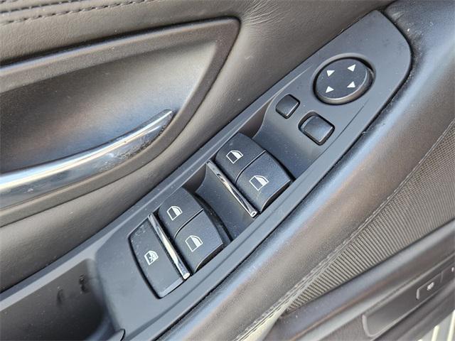 Photo of 2016 Glacier Silver Metallic BMW 528