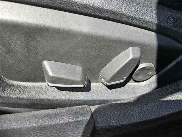 Photo of 2016 Glacier Silver Metallic BMW 528
