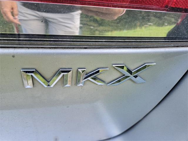 Photo of 2010 Ingot Silver Metallic Lincoln MKX