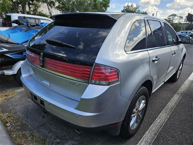 Photo of 2010 Ingot Silver Metallic Lincoln MKX