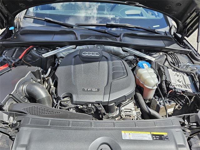 Photo of 2017 Gray Metallic Audi A4 allroad