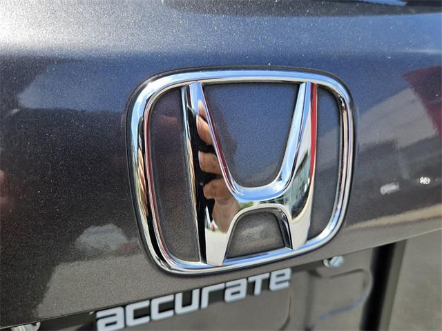 Photo of 2016 Modern Steel Metallic Honda HR-V
