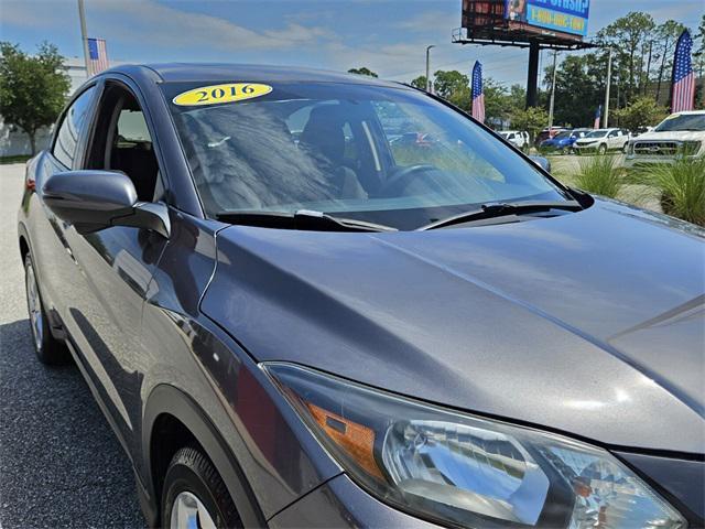 Photo of 2016 Modern Steel Metallic Honda HR-V