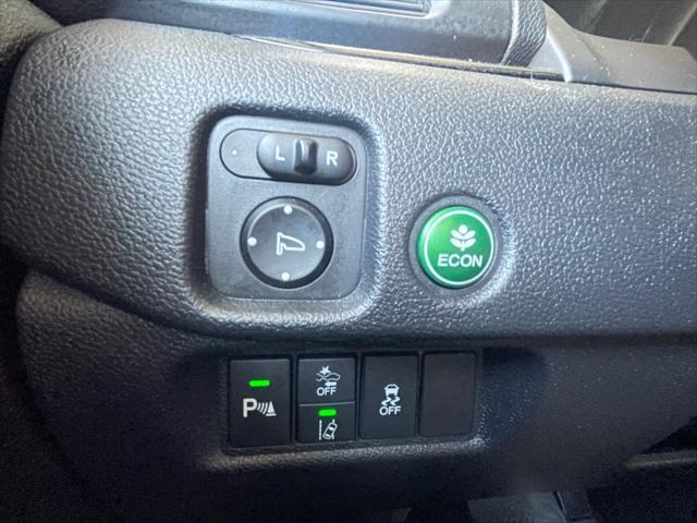 Photo of 2019 White Diamond Pearl Honda Pilot
