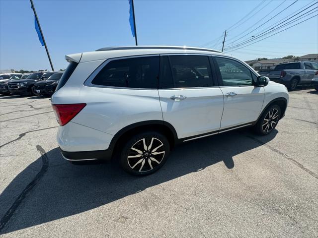 Photo of 2019 White Diamond Pearl Honda Pilot