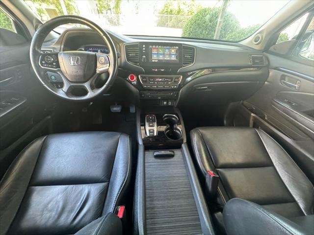 Photo of 2019 White Diamond Pearl Honda Pilot