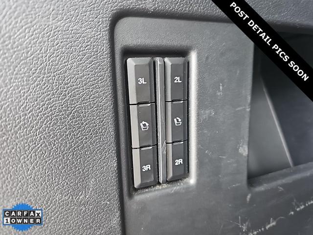Photo of 2024 Agate Black Metallic Ford Expedition