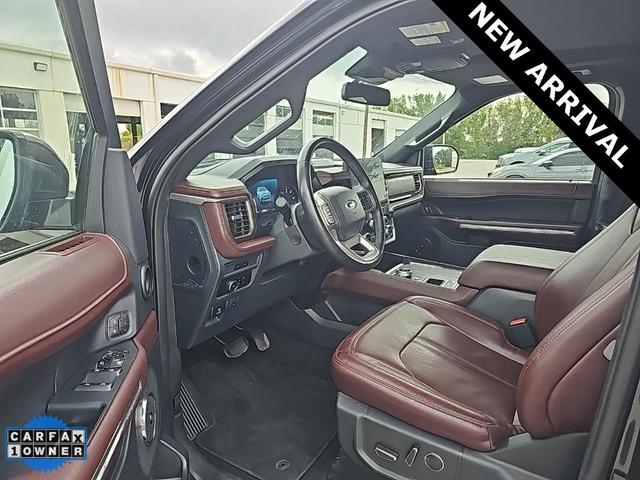 Photo of 2024 Agate Black Metallic Ford Expedition
