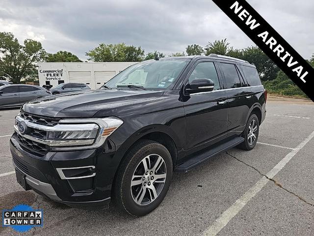 Photo of 2024 Agate Black Metallic Ford Expedition