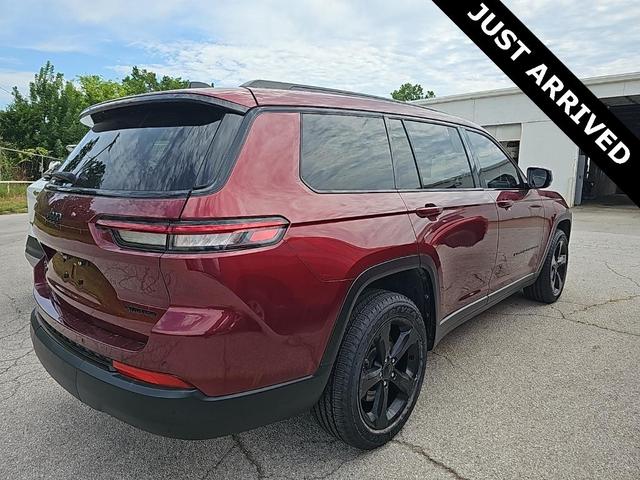 Photo of 2022 Velvet Red Pearlcoat Jeep Grand Cherokee L