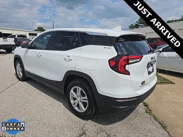 Photo of 2024 Summit White GMC Terrain
