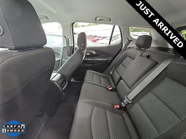 Photo of 2024 Summit White GMC Terrain