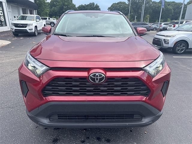 Photo of 2022 Pearl Toyota RAV4