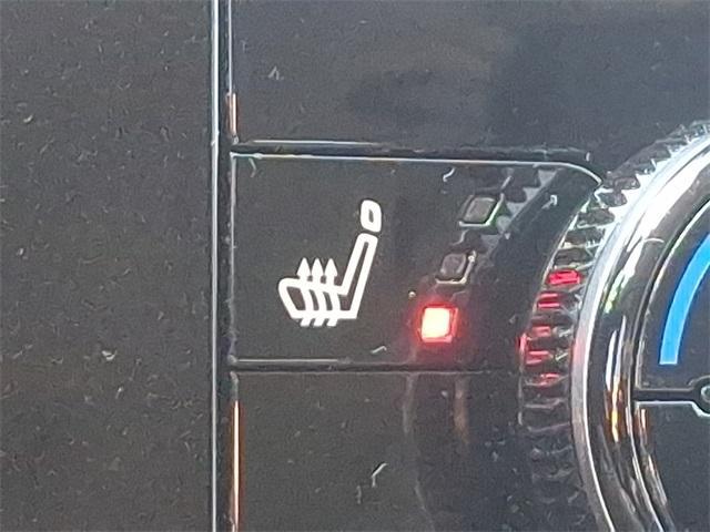 Photo of 2022 Gun Metallic Nissan Pathfinder