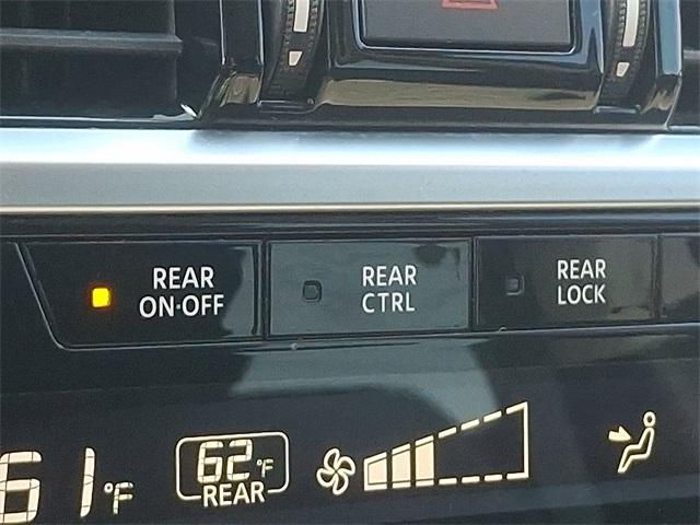 Photo of 2022 Gun Metallic Nissan Pathfinder