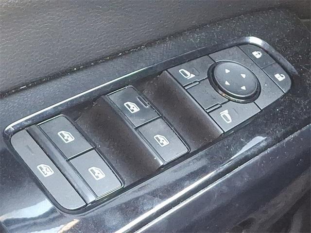 Photo of 2022 Gun Metallic Nissan Pathfinder