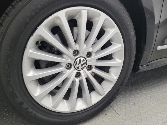 Photo of 2017 Deep Black Pearl Volkswagen Passat