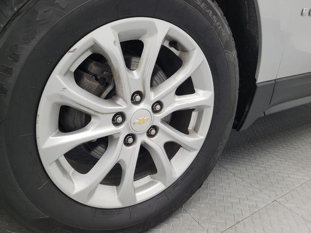 Photo of 2018 Silver Ice Metallic Chevrolet Equinox