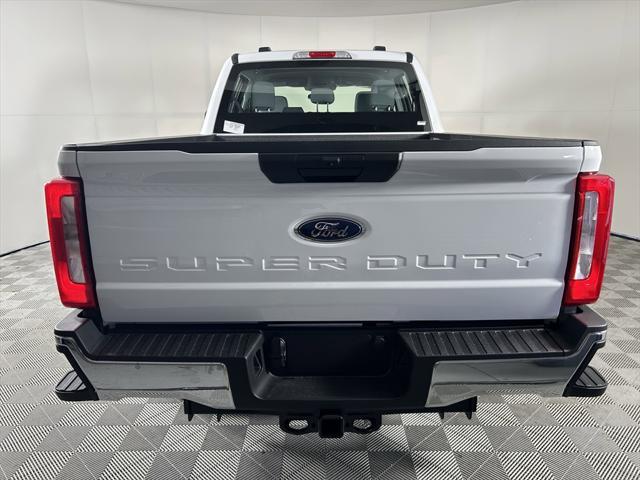 Photo of 2025 Oxford White Ford F-250