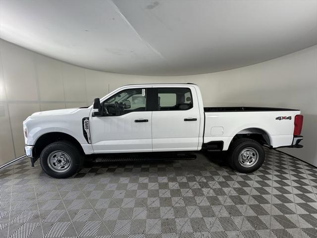 Photo of 2025 Oxford White Ford F-250