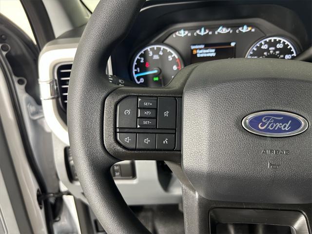 Photo of 2025 Oxford White Ford F-250