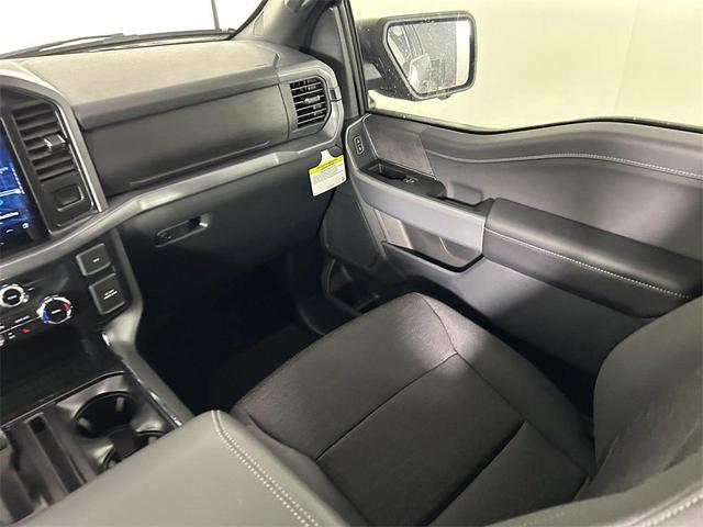 Photo of 2025 CARBONIZED GRAY METALLIC Ford F-150
