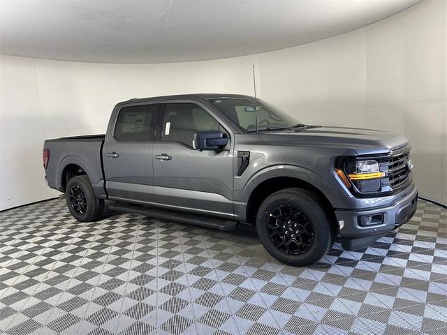 Photo of 2025 CARBONIZED GRAY METALLIC Ford F-150