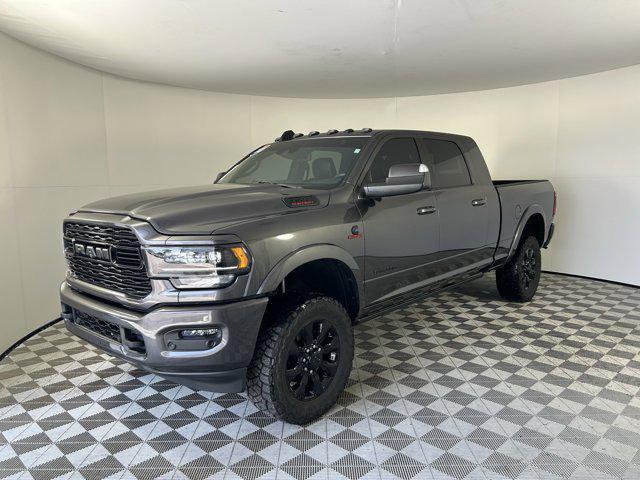 Photo of 2022 Granite Crystal Metallic Clearcoat RAM 3500