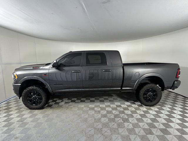 Photo of 2022 Granite Crystal Metallic Clearcoat RAM 3500